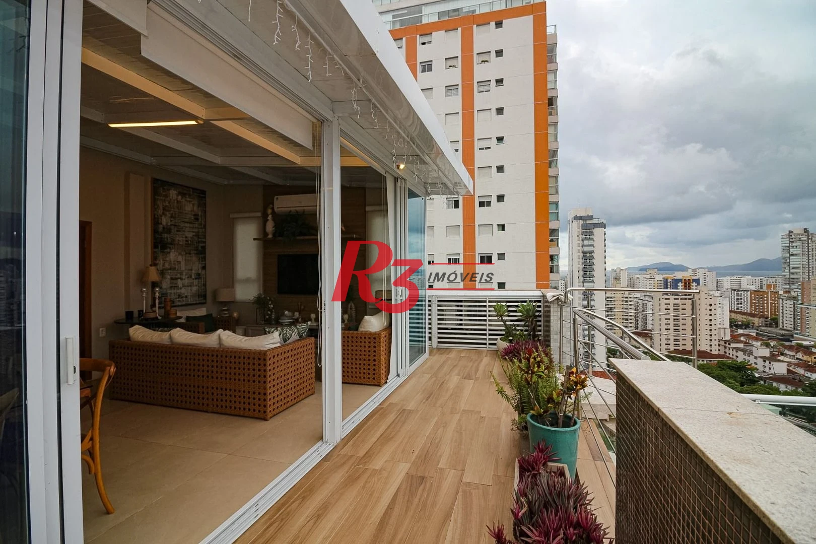 Cobertura à venda, 430 m² por R$ 7.450.000,00 - Embaré - Santos/SP