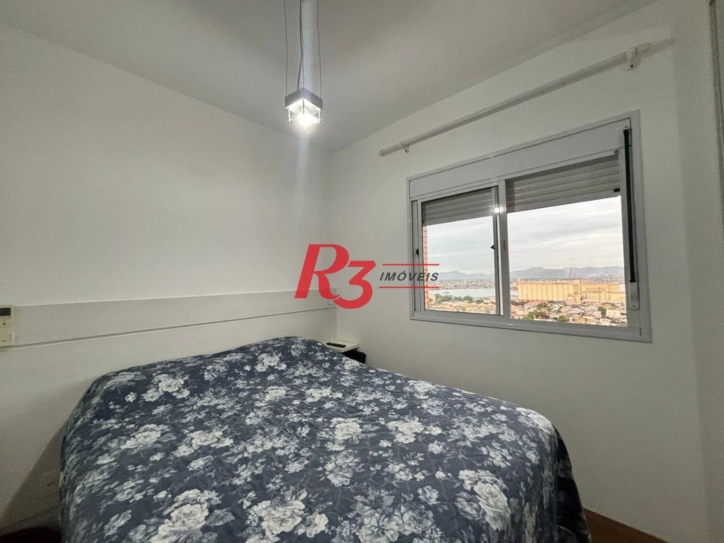 Apartamento com 2 dormitórios à venda, 66 m² por R$ 600.000,00 - Macuco - Santos/SP
