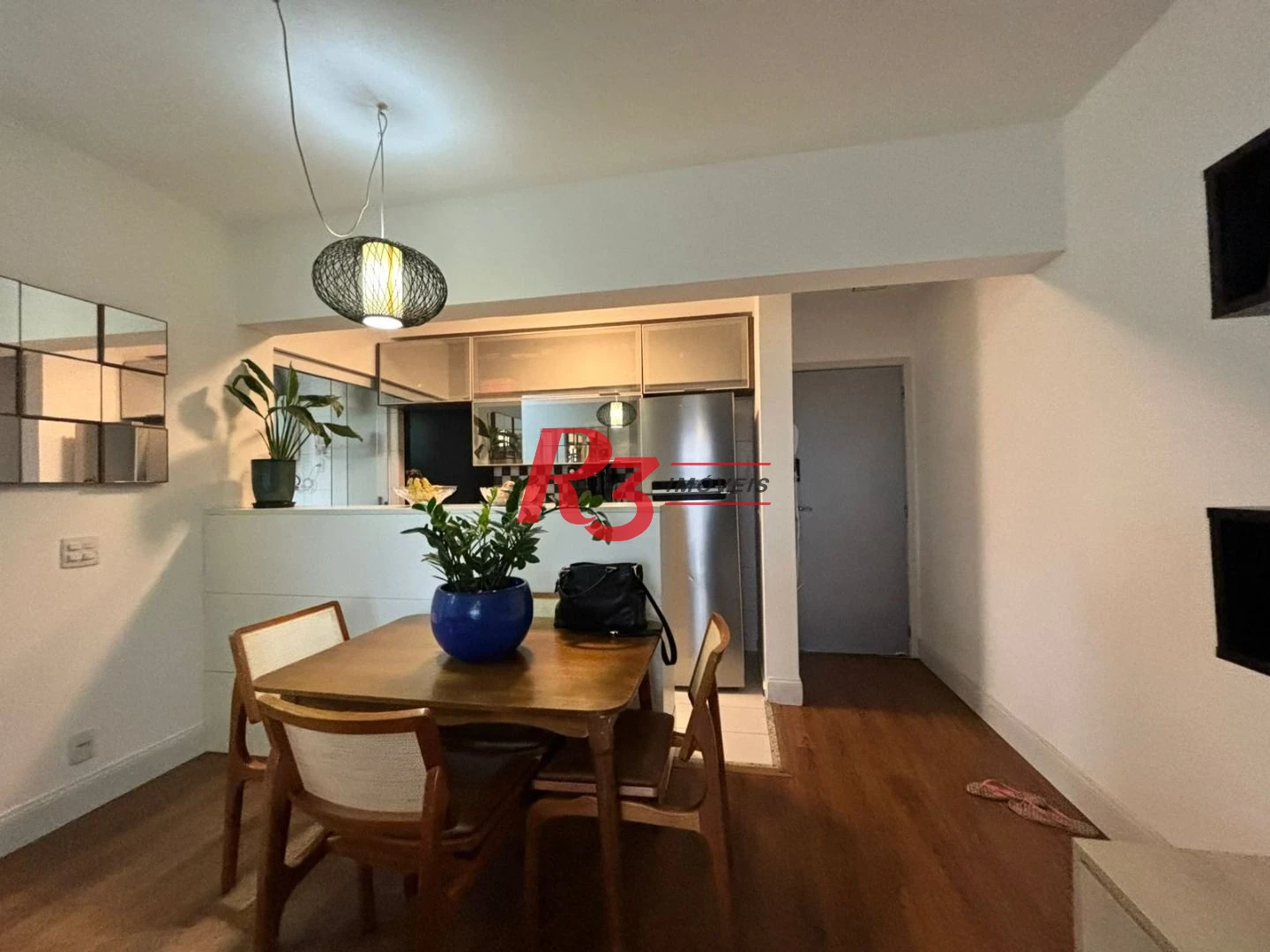 Apartamento com 2 dormitórios à venda, 66 m² por R$ 600.000,00 - Macuco - Santos/SP