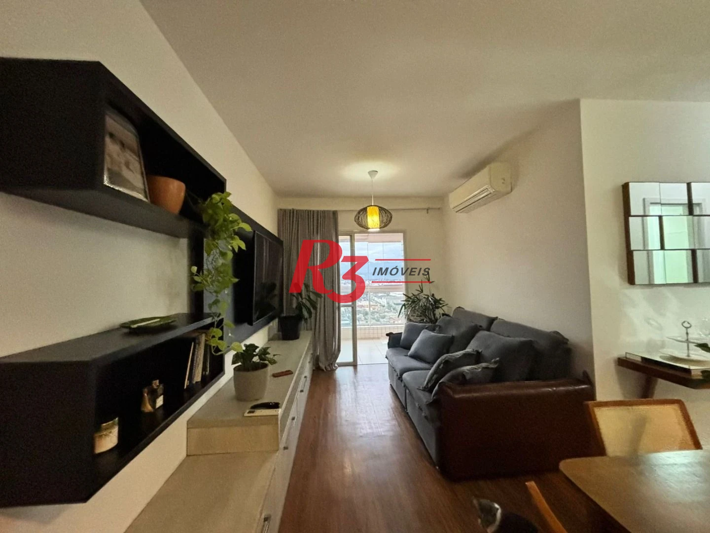 Apartamento com 2 dormitórios à venda, 66 m² por R$ 600.000,00 - Macuco - Santos/SP