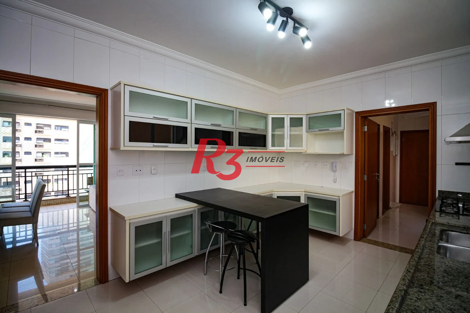 Apartamento com 3 dormitórios à venda, 138 m² por R$ 1.490.000,00 - Gonzaga - Santos/SP