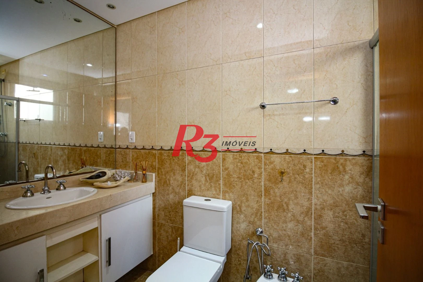 Apartamento com 3 dormitórios à venda, 138 m² por R$ 1.490.000,00 - Gonzaga - Santos/SP