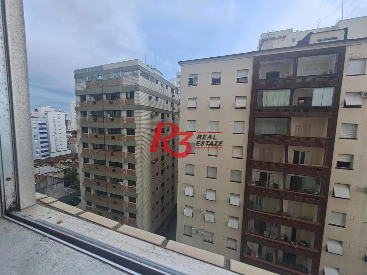 Apartamento com 2 dormitórios à venda, 57 m² por R$ 495.000,00 - Embaré - Santos/SP