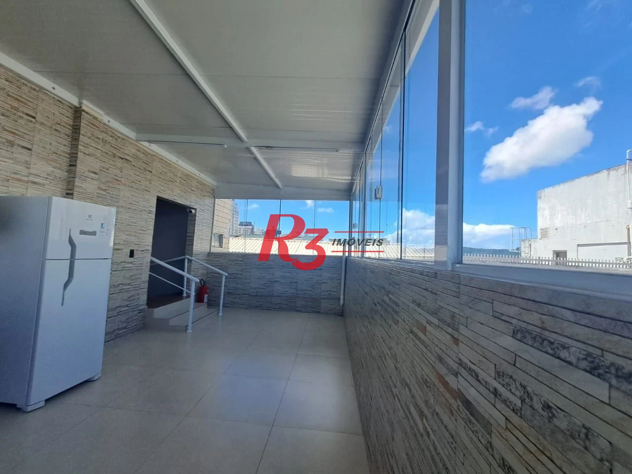 Apartamento com 2 dormitórios à venda, 57 m² por R$ 495.000,00 - Embaré - Santos/SP