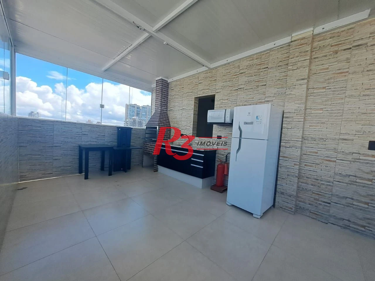 Apartamento com 2 dormitórios à venda, 57 m² por R$ 495.000,00 - Embaré - Santos/SP