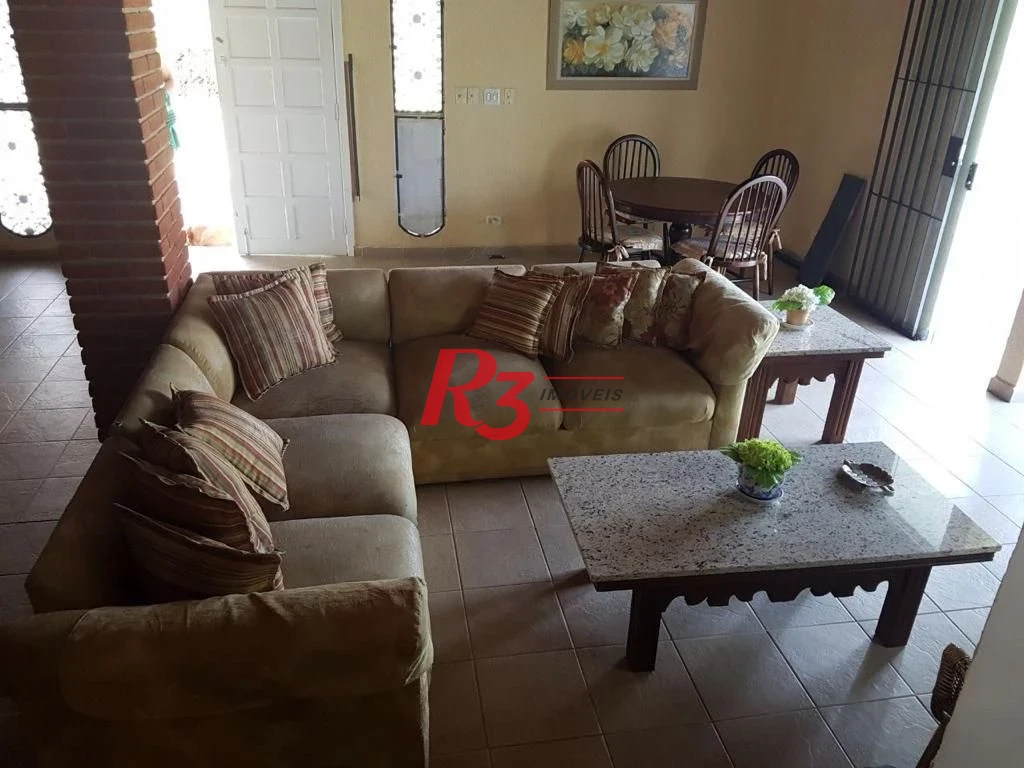Casa com 3 dormitórios à venda, 200 m² por R$ 900.000,00 - Jardim Virginia - Guarujá/SP