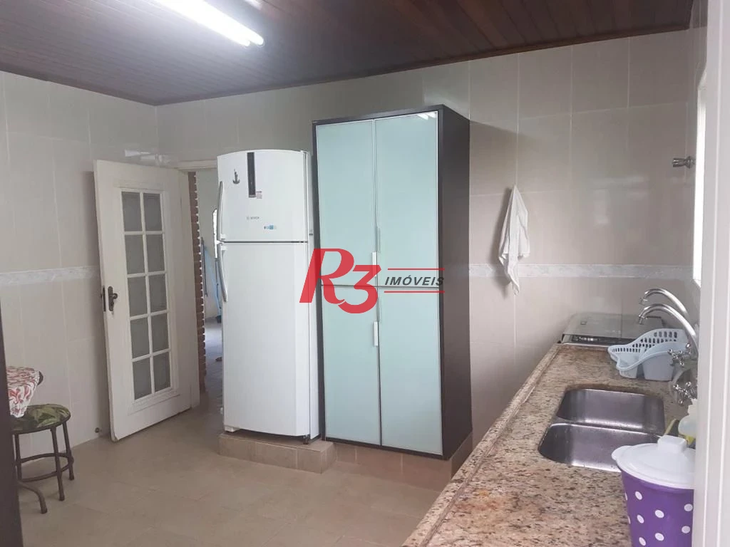 Casa com 3 dormitórios à venda, 200 m² por R$ 900.000,00 - Jardim Virginia - Guarujá/SP