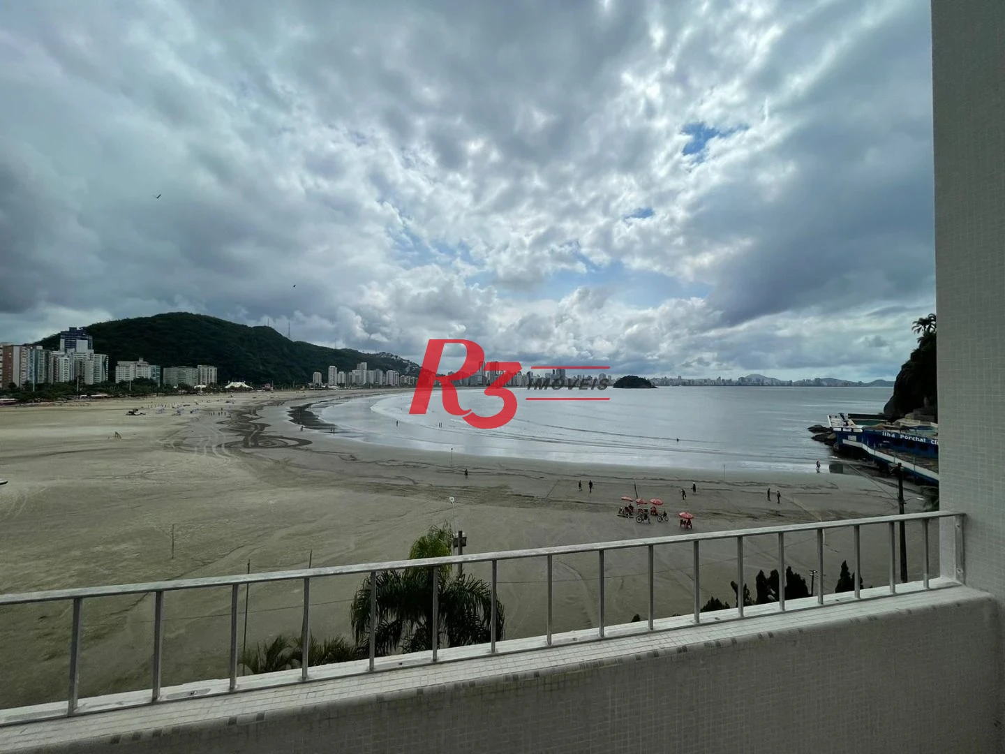 Apartamento com 4 dormitórios à venda, 235 m² por R$ 1.250.000,00 - Ilha Porchat - São Vicente/SP