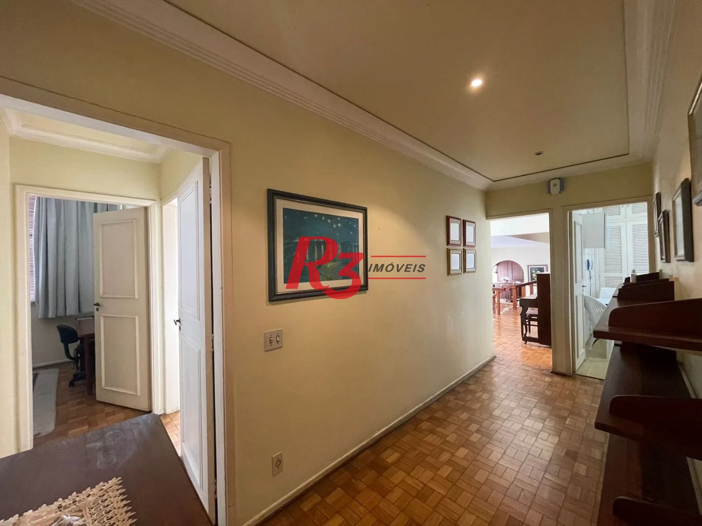 Apartamento com 4 dormitórios à venda, 235 m² por R$ 1.250.000,00 - Ilha Porchat - São Vicente/SP