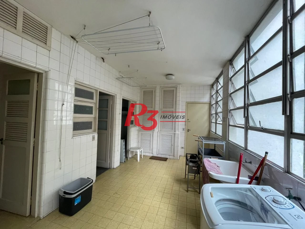 Apartamento com 4 dormitórios à venda, 235 m² por R$ 1.250.000,00 - Ilha Porchat - São Vicente/SP
