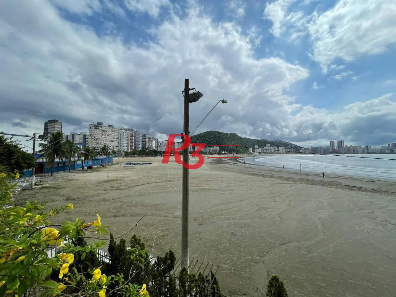 Apartamento com 4 dormitórios à venda, 235 m² por R$ 1.250.000,00 - Ilha Porchat - São Vicente/SP