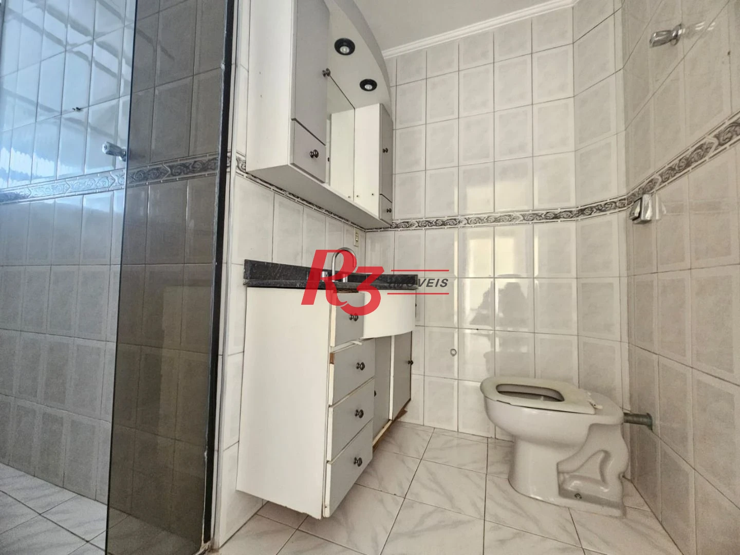 Apartamento com 2 dormitórios à venda, 80 m² por R$ 440.000,00 - Campo Grande - Santos/SP