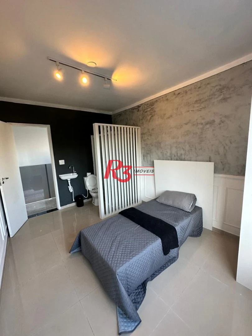Casa com 3 dormitórios à venda, 160 m² por R$ 1.100.000,00 - Marapé - Santos/SP