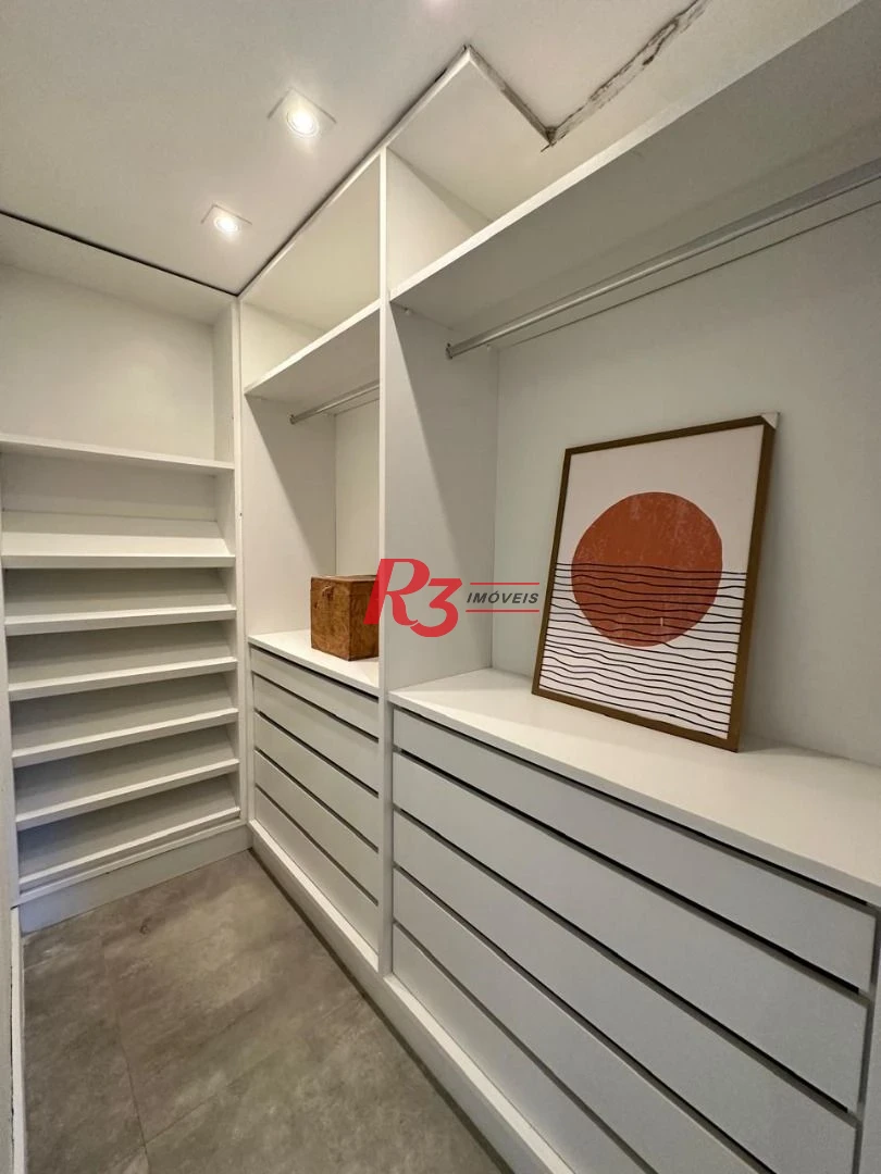 Casa com 3 dormitórios à venda, 160 m² por R$ 1.100.000,00 - Marapé - Santos/SP