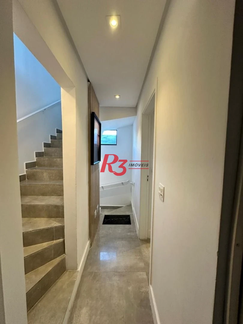 Casa com 3 dormitórios à venda, 160 m² por R$ 1.100.000,00 - Marapé - Santos/SP