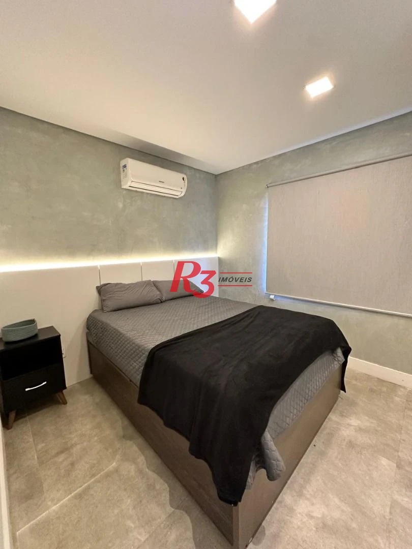 Casa com 3 dormitórios à venda, 160 m² por R$ 1.100.000,00 - Marapé - Santos/SP