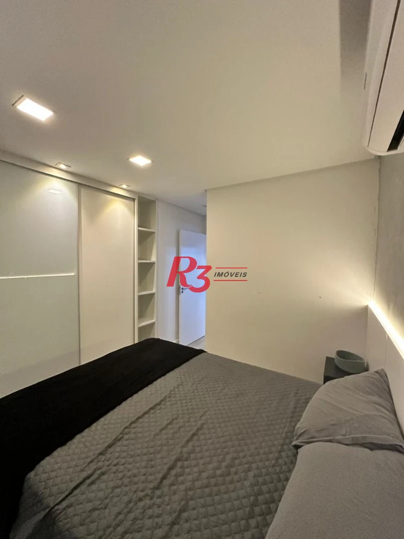Casa com 3 dormitórios à venda, 160 m² por R$ 1.100.000,00 - Marapé - Santos/SP
