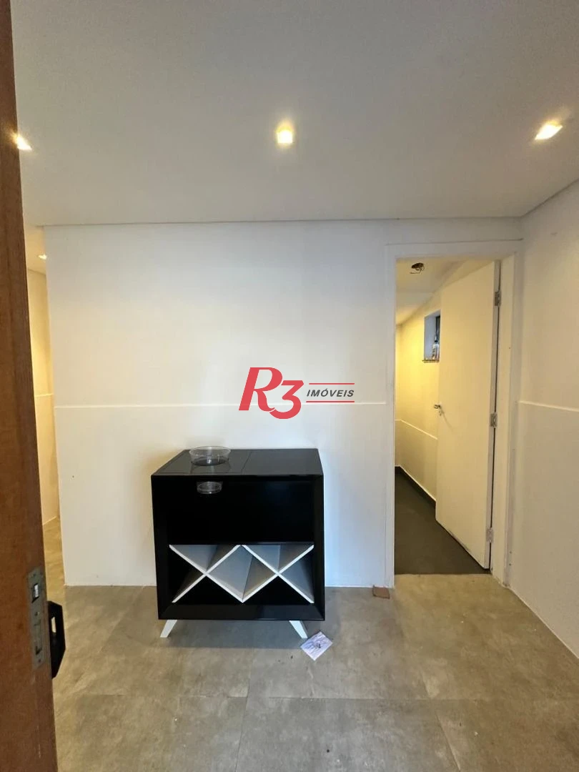 Casa com 3 dormitórios à venda, 160 m² por R$ 1.100.000,00 - Marapé - Santos/SP
