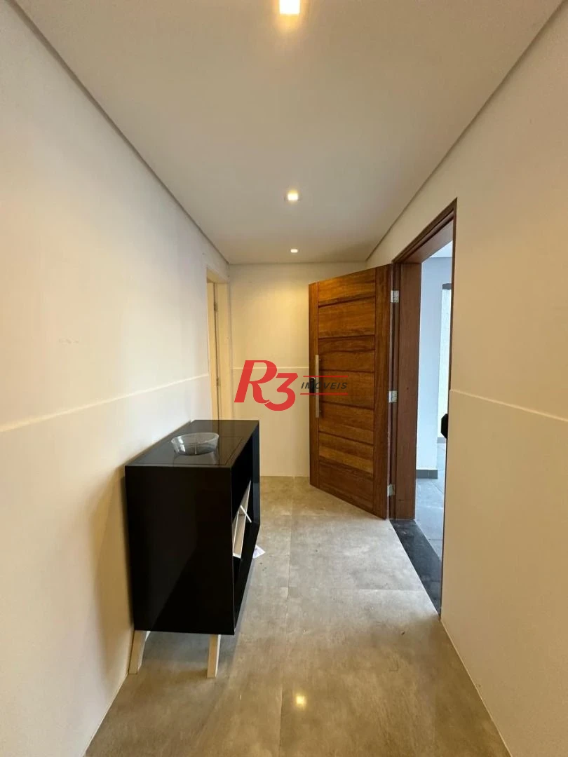 Casa com 3 dormitórios à venda, 160 m² por R$ 1.100.000,00 - Marapé - Santos/SP