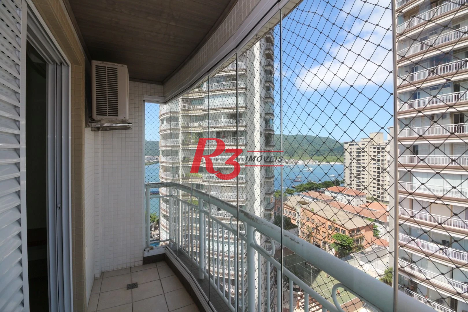 Apartamento com 3 dormitórios à venda, 199 m² por R$ 2.800.000,00 - Ponta da Praia - Santos/SP