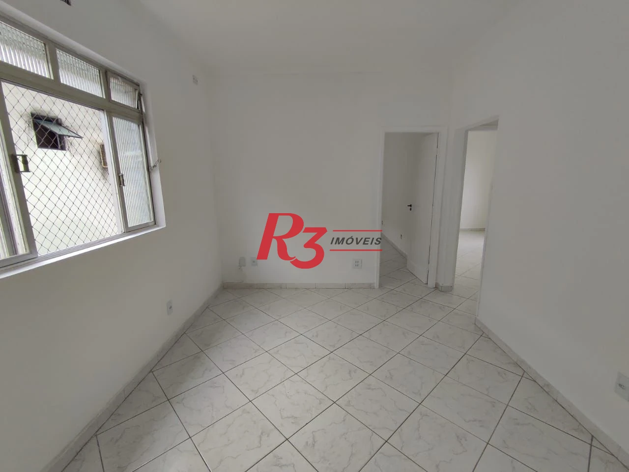 Apartamento com 2 dormitórios à venda, 49 m² por R$ 250.000,00 - Catiapoã - São Vicente/SP