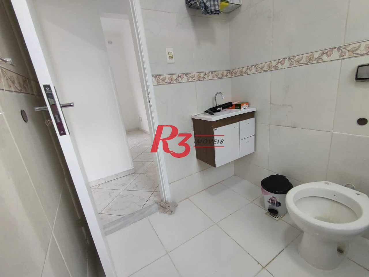 Apartamento com 2 dormitórios à venda, 49 m² por R$ 250.000,00 - Catiapoã - São Vicente/SP