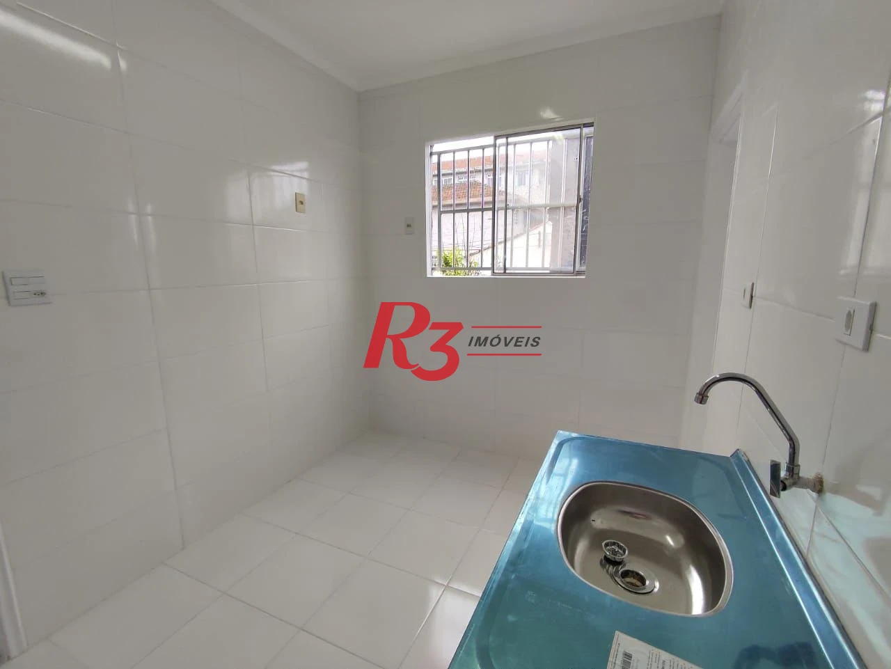 Apartamento com 2 dormitórios à venda, 49 m² por R$ 250.000,00 - Catiapoã - São Vicente/SP