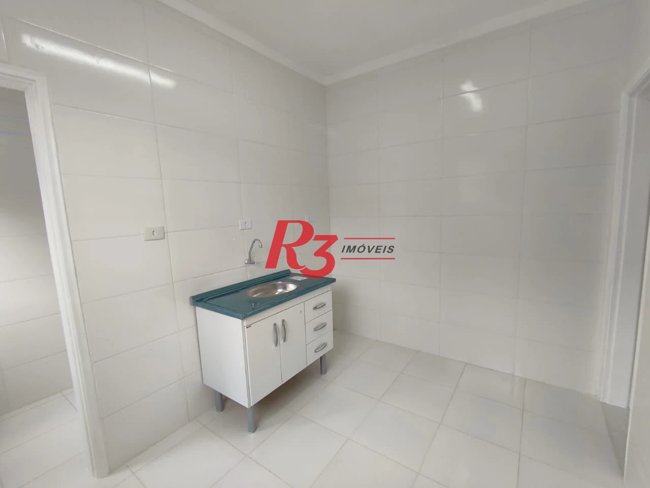 Apartamento com 2 dormitórios à venda, 49 m² por R$ 250.000,00 - Catiapoã - São Vicente/SP