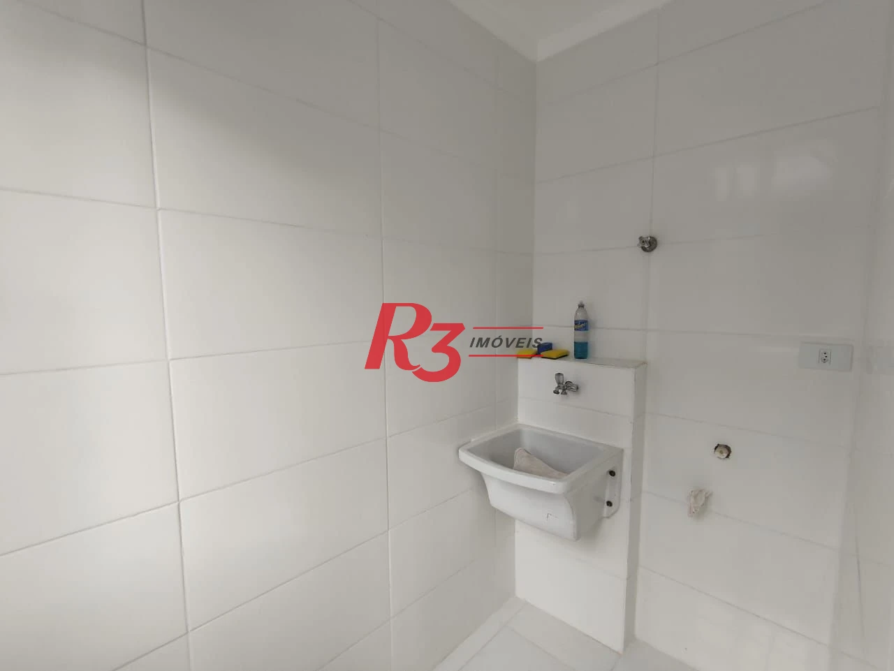 Apartamento com 2 dormitórios à venda, 49 m² por R$ 250.000,00 - Catiapoã - São Vicente/SP