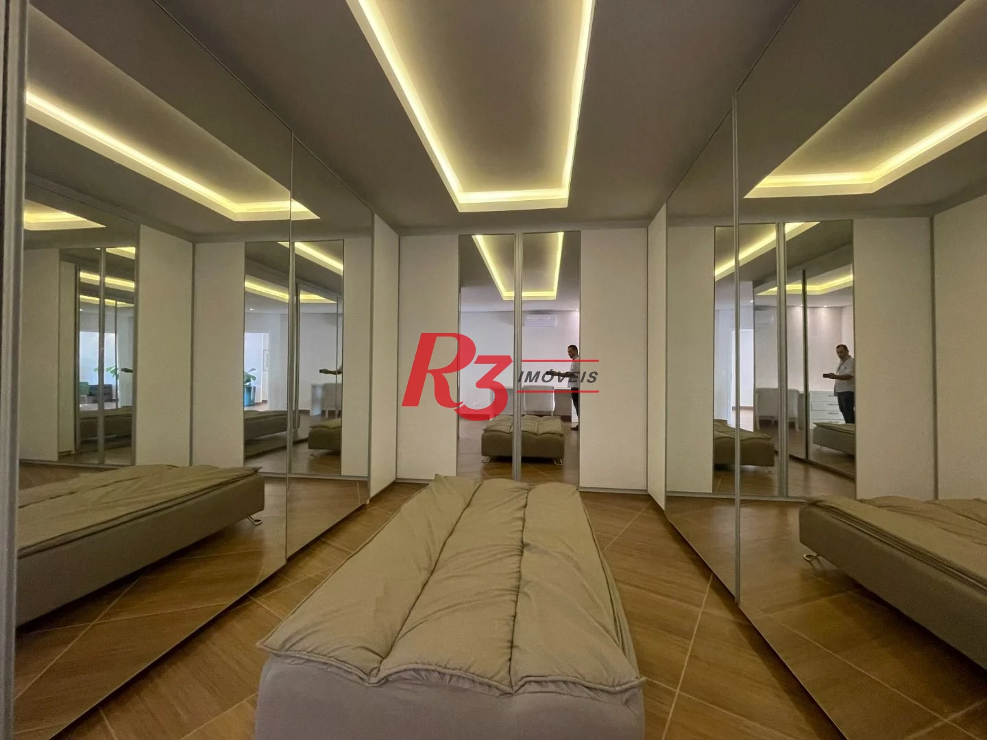 Casa com 6 dormitórios à venda, 841 m² por R$ 13.900.000,00 - Acapulco - Guarujá/SP