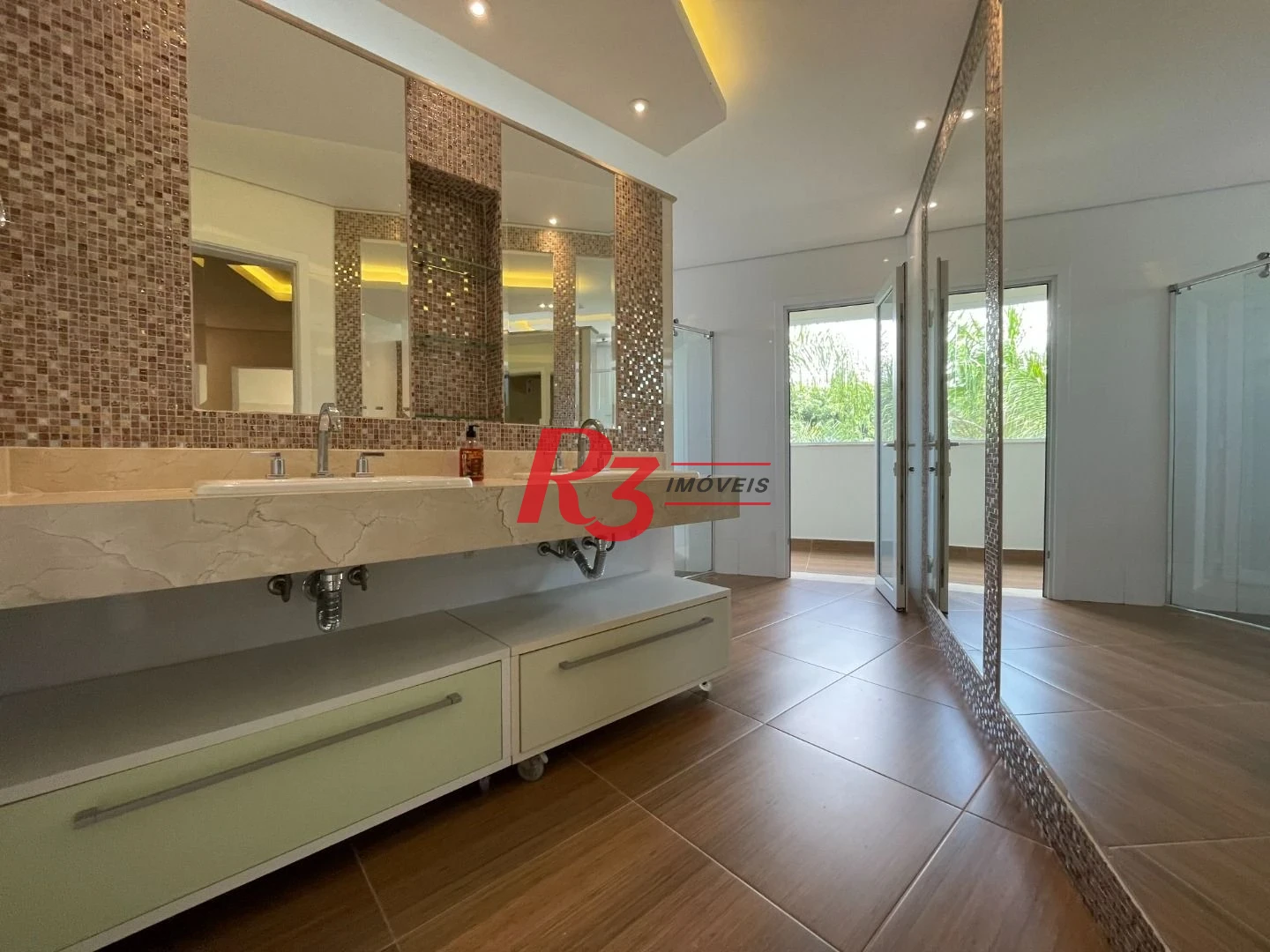Casa com 6 dormitórios à venda, 841 m² por R$ 13.900.000,00 - Acapulco - Guarujá/SP