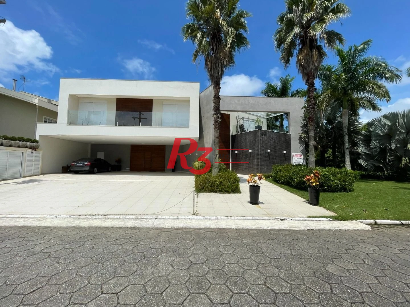 Casa com 6 dormitórios à venda, 841 m² por R$ 13.900.000,00 - Acapulco - Guarujá/SP