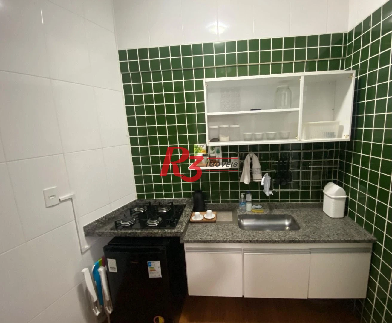 Kitnet com 1 dormitório, 31 m² - venda por R$ 320.000,00 ou aluguel por R$ 3.204,09/mês - Itararé - São Vicente/SP