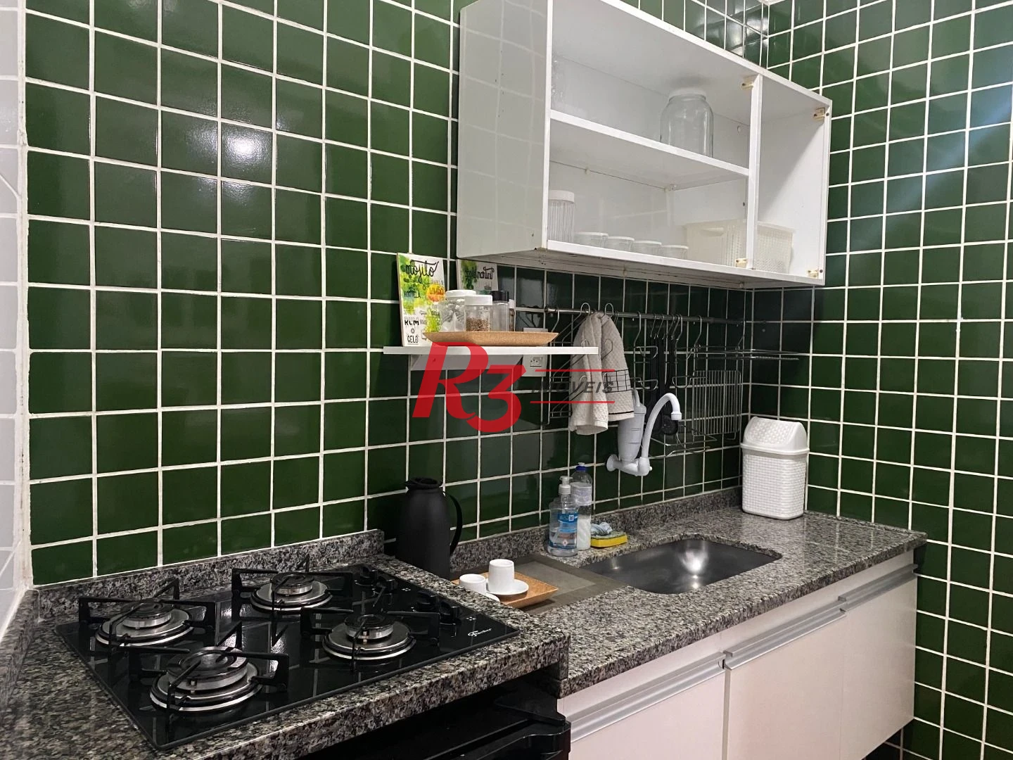 Kitnet com 1 dormitório, 31 m² - venda por R$ 320.000,00 ou aluguel por R$ 3.204,09/mês - Itararé - São Vicente/SP