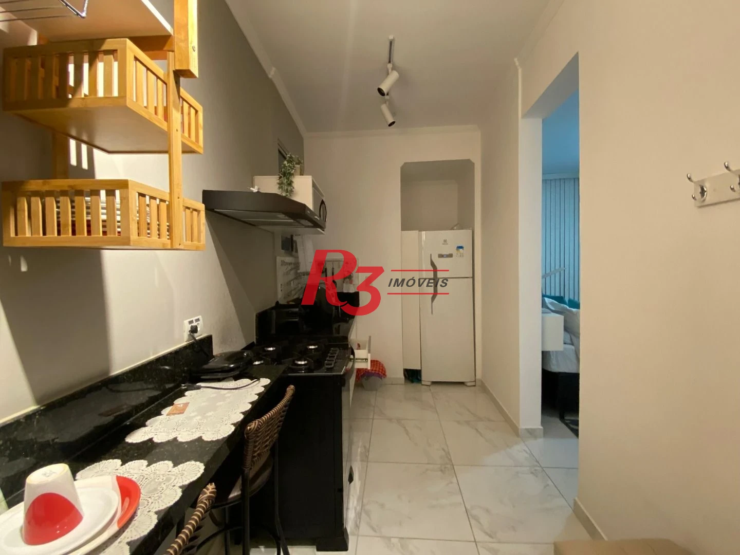 Kitnet com 1 dormitório, 29 m² - venda por R$ 350.000,00 ou aluguel por R$ 3.349,35/mês - Boa Vista - São Vicente/SP