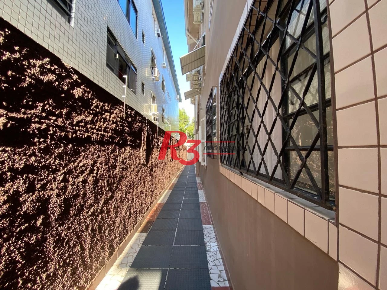 Apartamento com 2 dormitórios à venda, 70 m² por R$ 386.900,00 - Campo Grande - Santos/SP