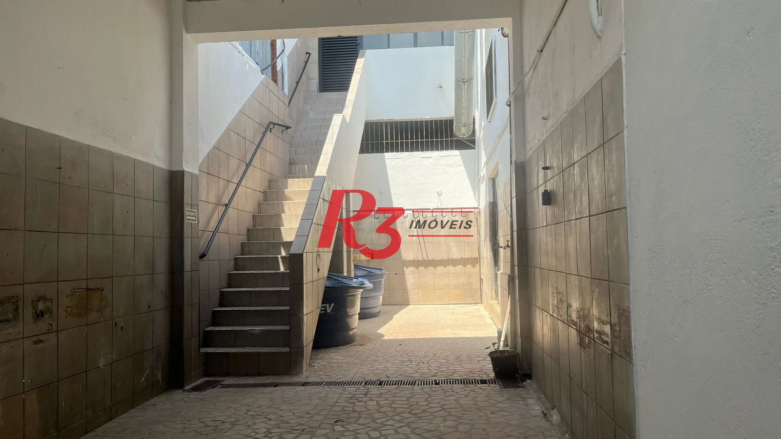 Loja para alugar, 143 m² por R$ 12.000,01/mês - Centro - Santos/SP