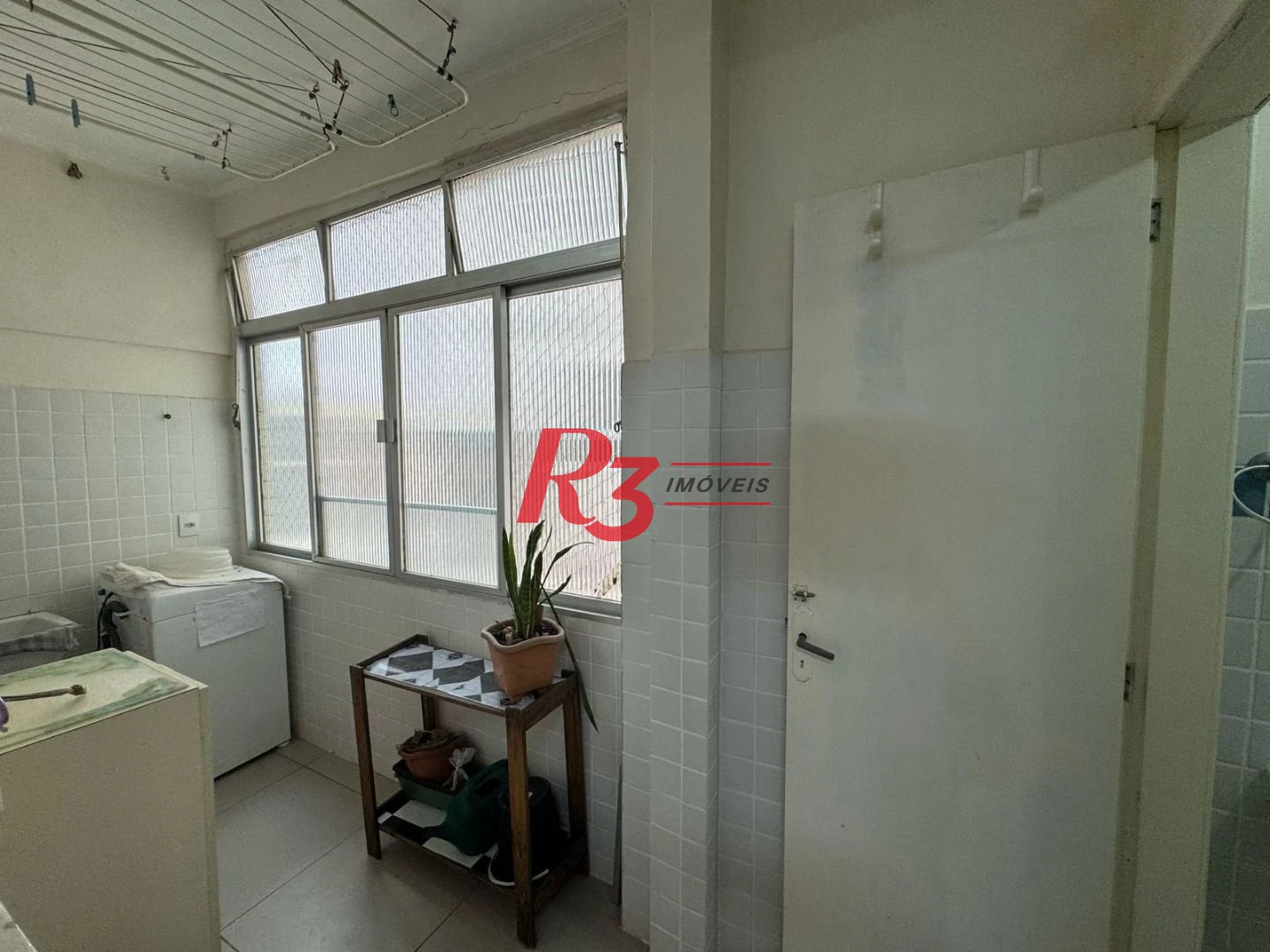 Apartamento com 3 dormitórios à venda, 100 m² por R$ 480.000,00 - José Menino - Santos/SP