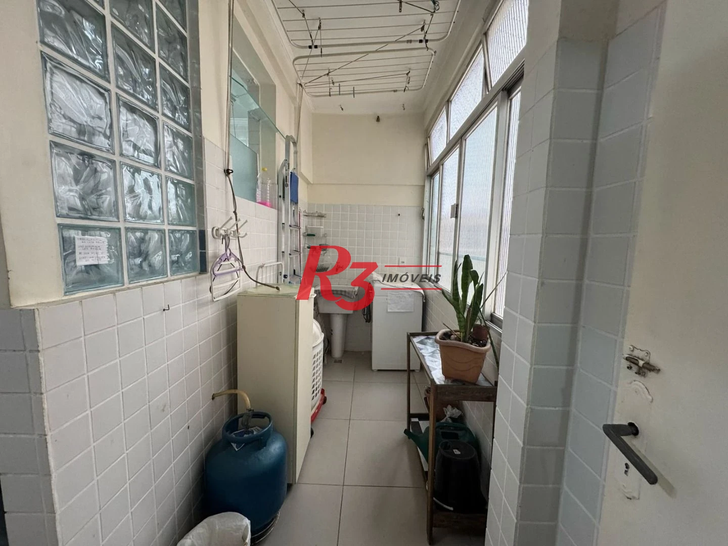 Apartamento com 3 dormitórios à venda, 100 m² por R$ 480.000,00 - José Menino - Santos/SP