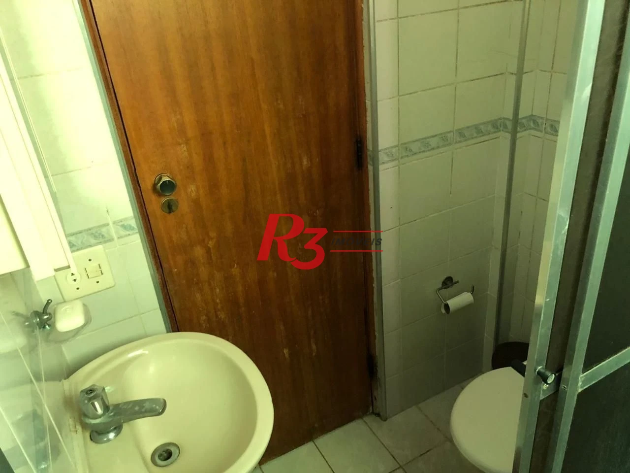 Apartamento com 2 dormitórios à venda, 68 m² por R$ 375.000,00 - Jardim Las Palmas - Guarujá/SP