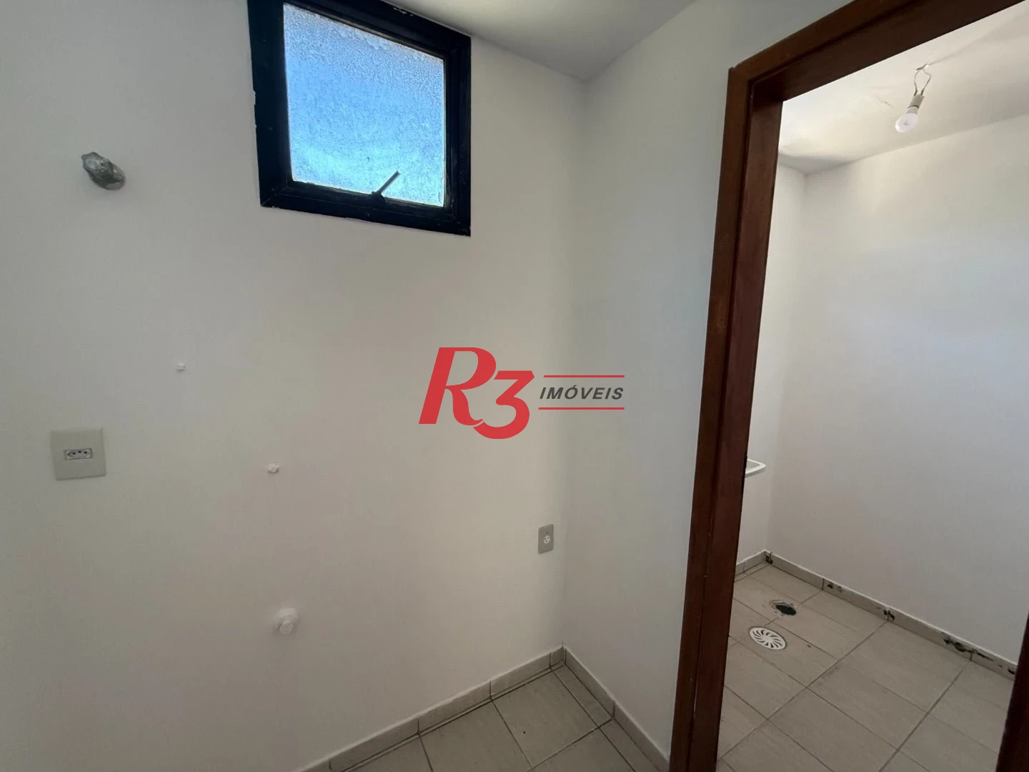 Sala, 83 m² - venda por R$ 336.000,00 ou aluguel por R$ 5.571,41/mês - Marapé - Santos/SP