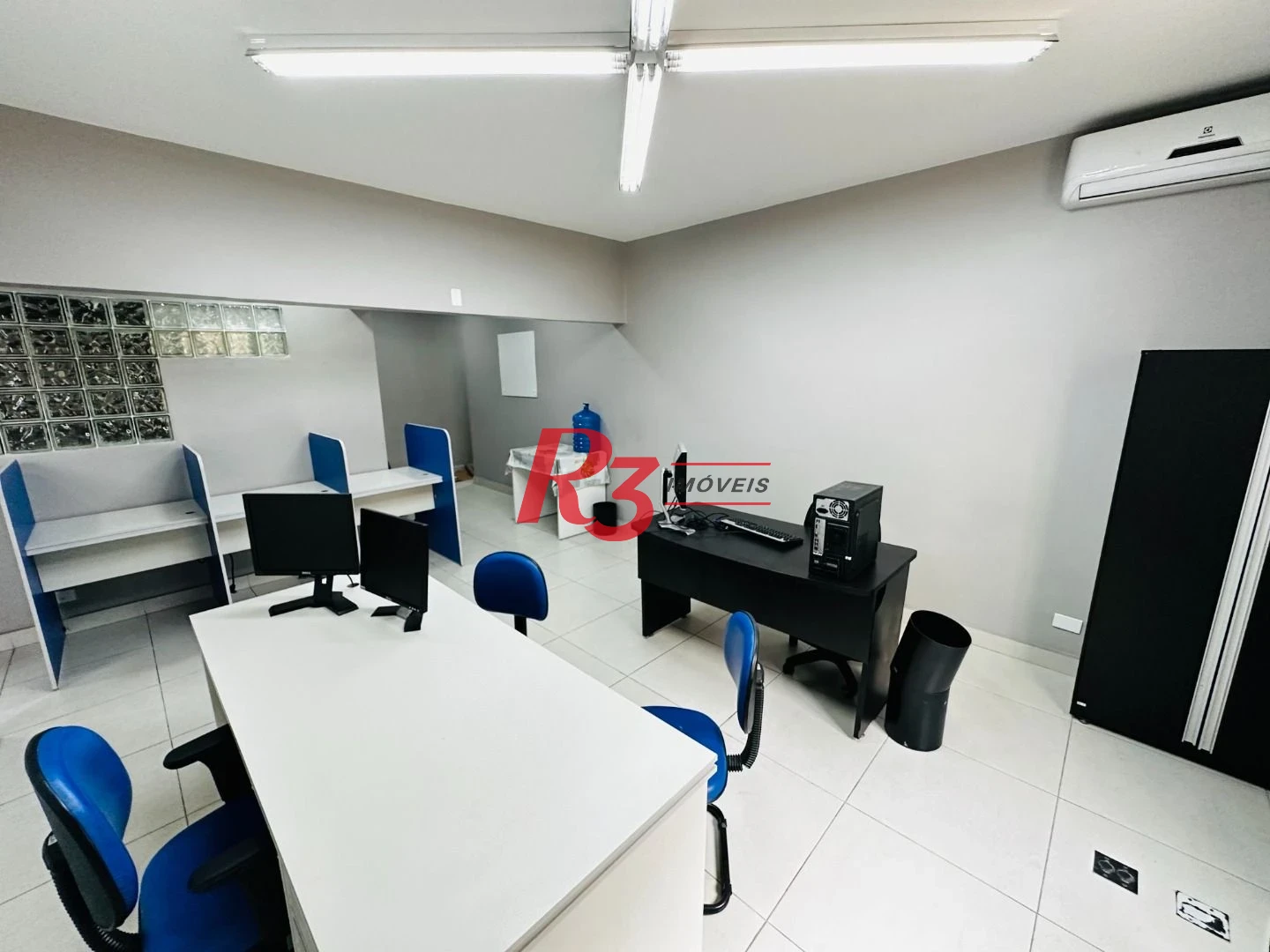 Sala, 89 m² - venda por R$ 300.000,00 ou aluguel por R$ 3.227,00/mês - Centro - Santos/SP