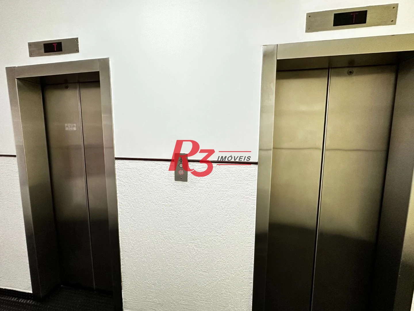 Sala, 89 m² - venda por R$ 300.000,00 ou aluguel por R$ 3.227,00/mês - Centro - Santos/SP