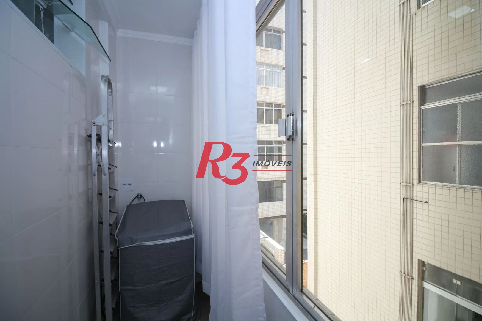 Apartamento com 3 dormitórios à venda, 100 m² por R$ 620.000,00 - José Menino - Santos/SP