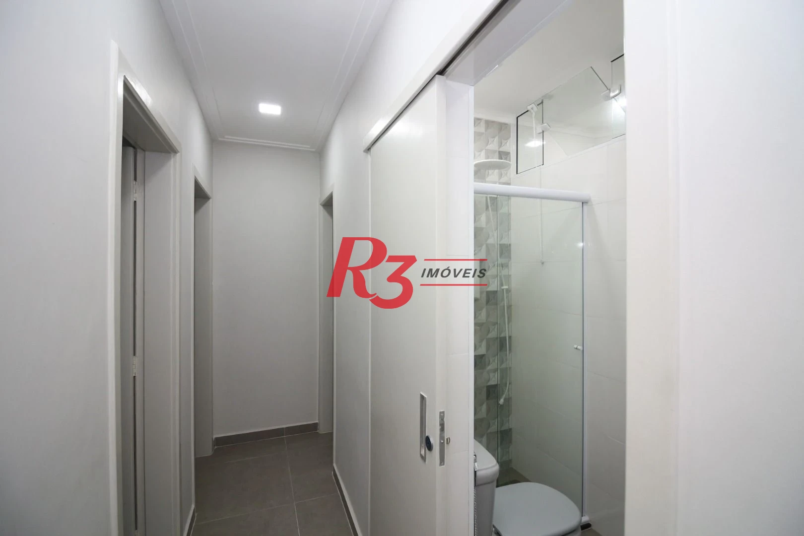 Apartamento com 3 dormitórios à venda, 100 m² por R$ 620.000,00 - José Menino - Santos/SP