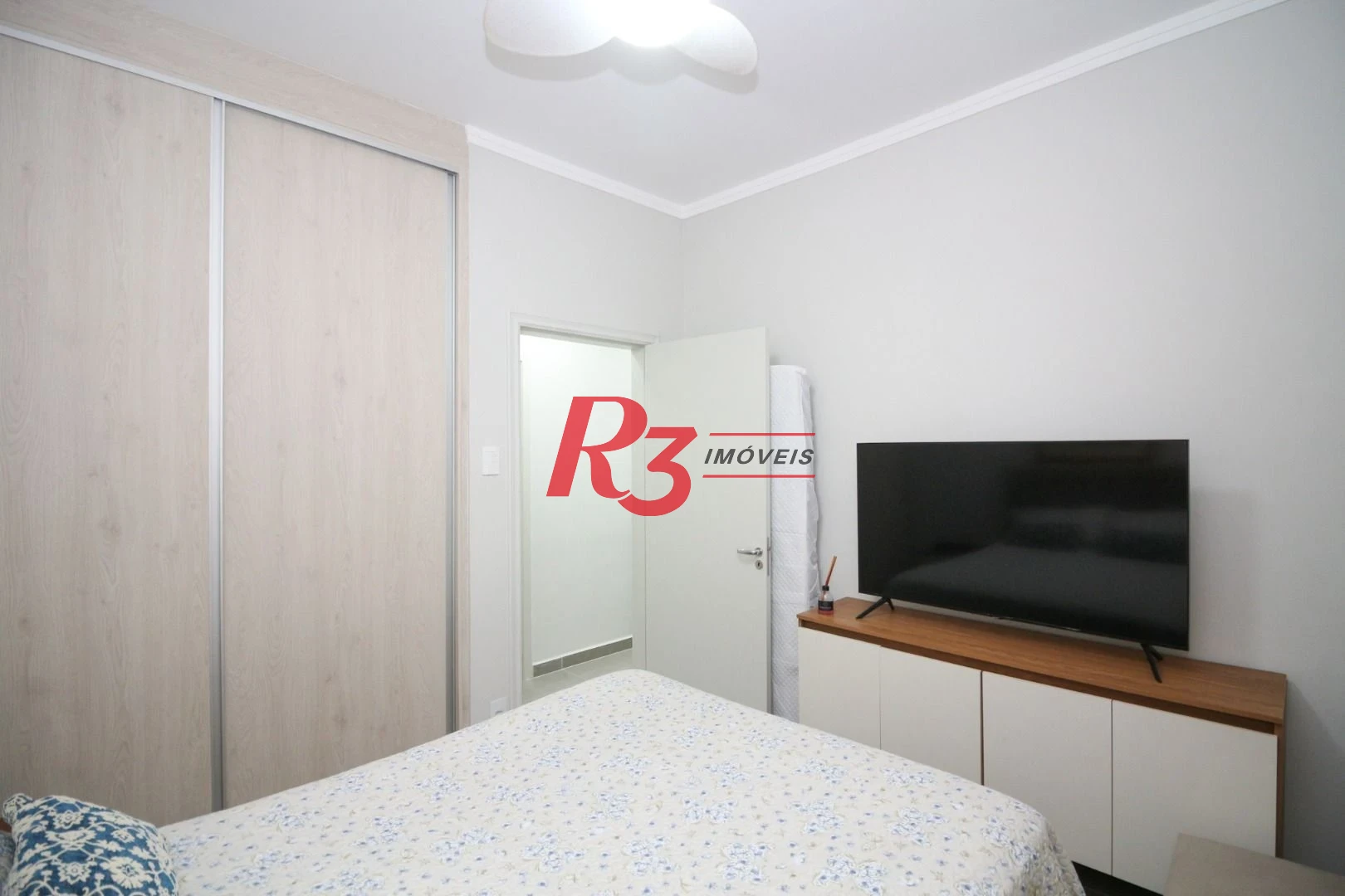 Apartamento com 3 dormitórios à venda, 100 m² por R$ 620.000,00 - José Menino - Santos/SP