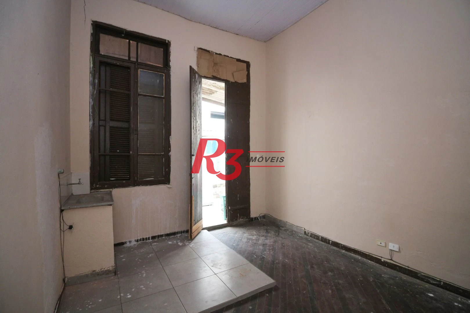 Galpão, 390 m² - venda por R$ 715.000,00 ou aluguel por R$ 4.257,00/mês - Vila Nova - Santos/SP
