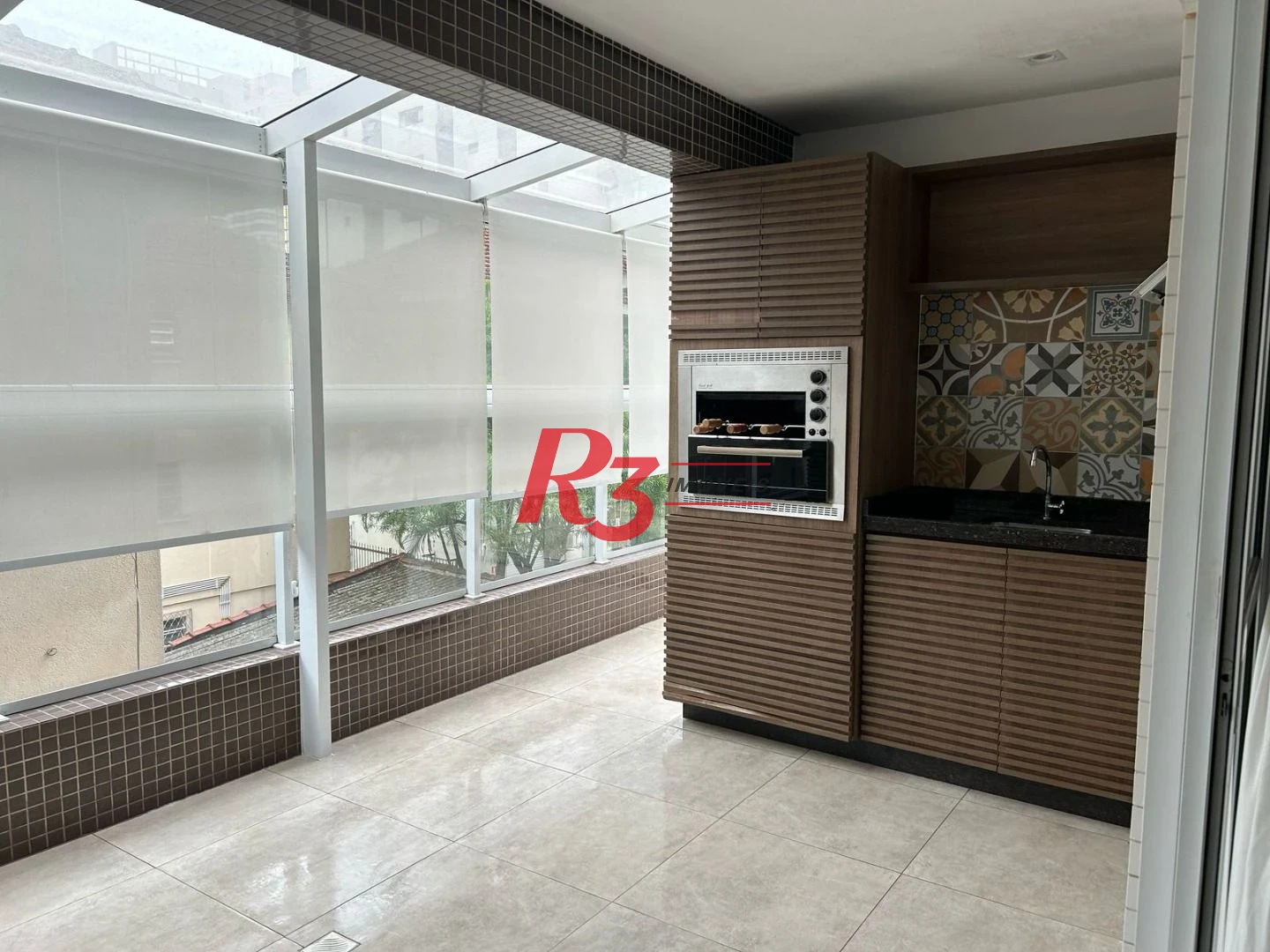 Apartamento com 2 dormitórios à venda, 111 m² por R$ 950.000,00 - Gonzaga - Santos/SP