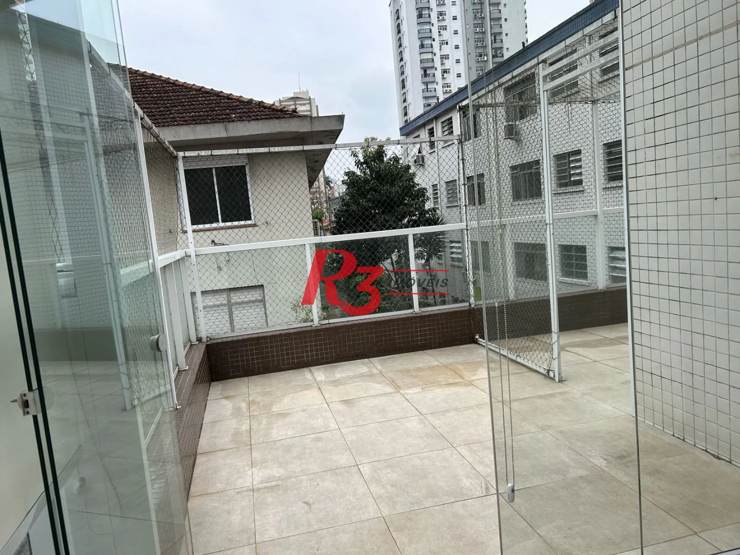 Apartamento com 2 dormitórios à venda, 111 m² por R$ 950.000,00 - Gonzaga - Santos/SP