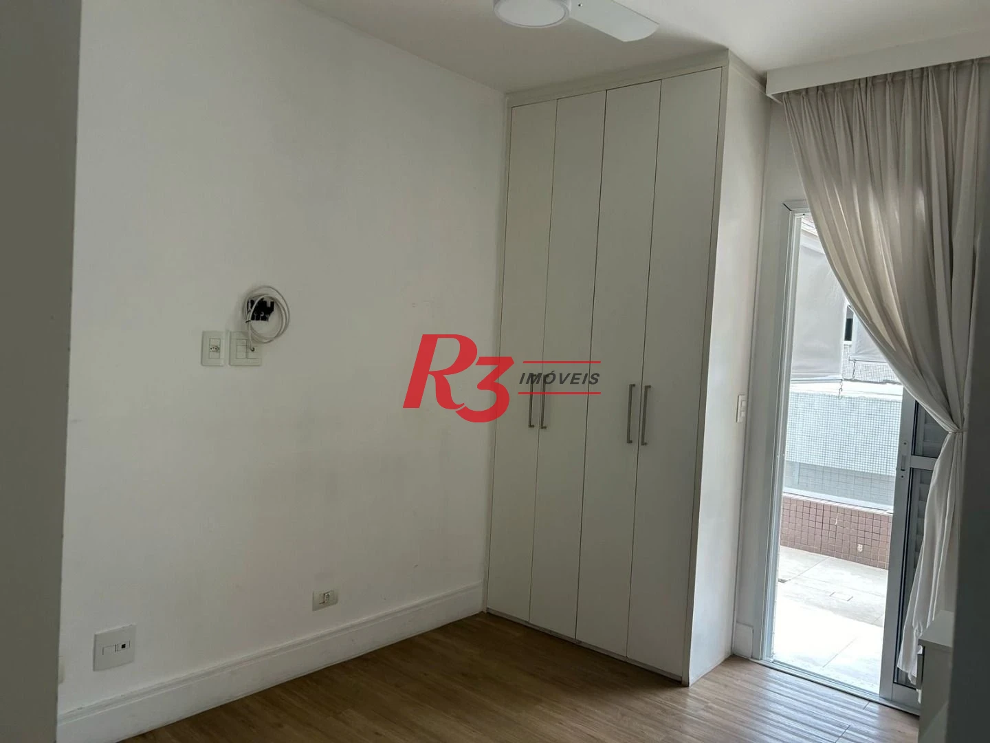 Apartamento com 2 dormitórios à venda, 111 m² por R$ 950.000,00 - Gonzaga - Santos/SP